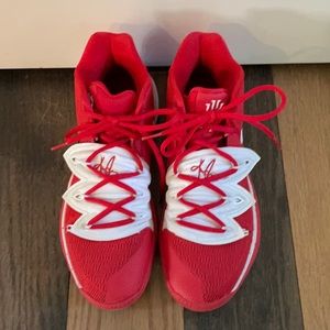 Men’s Nike Kyrie Irving basketball shoes